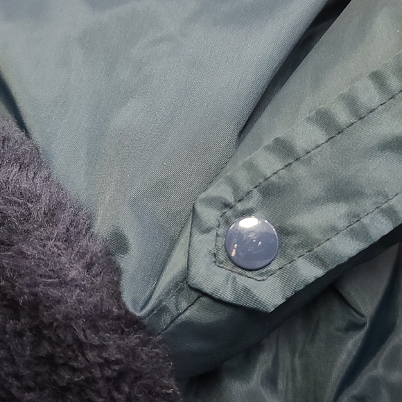 Vintage Gateway Collection Saint Louis bomber jacket. Faux fur collar. Size M. - Picture 10 of 13